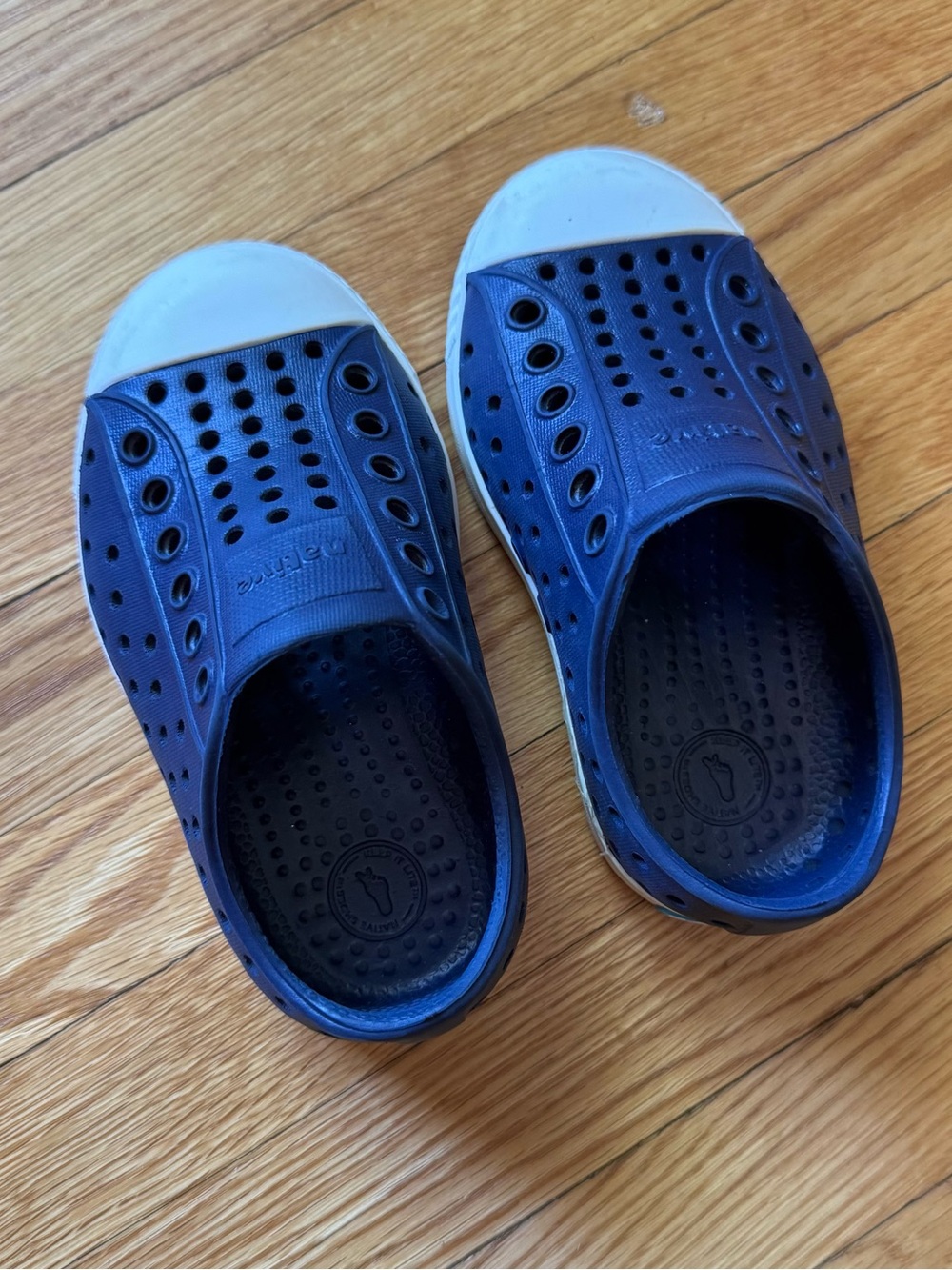 Native shoes navy blue size 6